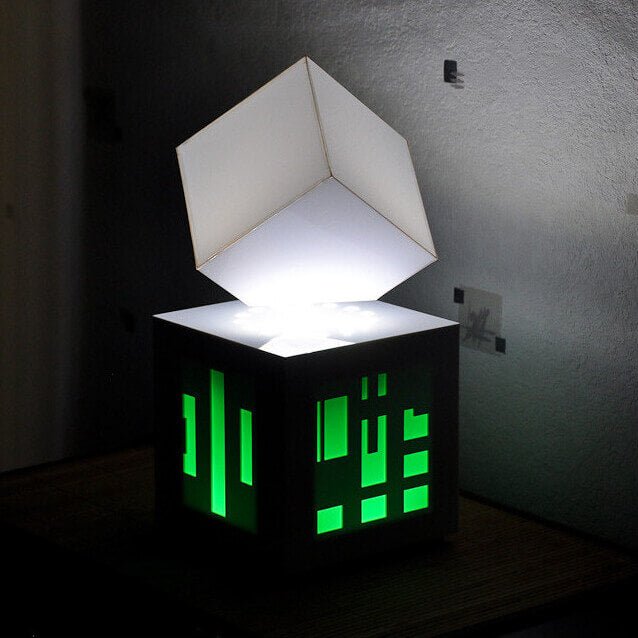 Lampe Lévitation Cube enceinte intégrée